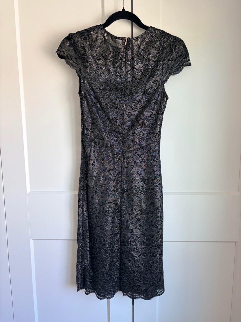 L'AGENCE Sheer Metallic Black Lace Midi Dress | 2 - Picture 4 of 8